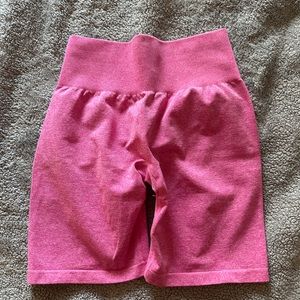 NVGTN SCRUNCH SEAMLESS SHORTS